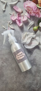 Fragranced room and fabric spray by the smelly wax company