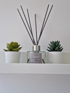 Reed Diffuser Strawberry & Rhubarb